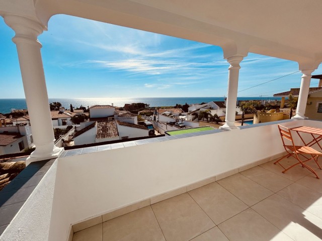4 Bedrooms Villa in La Duquesa