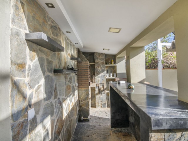 6 Bedrooms Villa in Sotogrande Alto