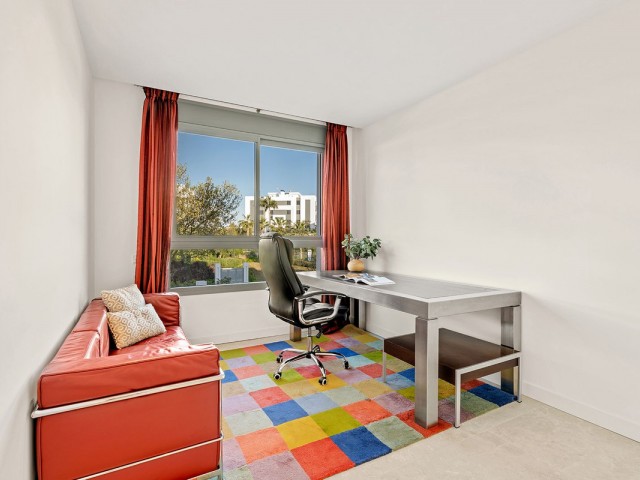 Apartamento con 4 Dormitorios  en Santa Clara