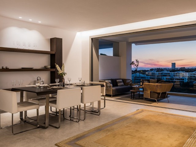 Apartamento con 4 Dormitorios  en Santa Clara