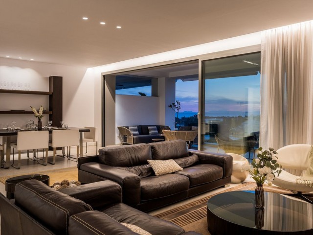 Apartamento con 4 Dormitorios  en Santa Clara