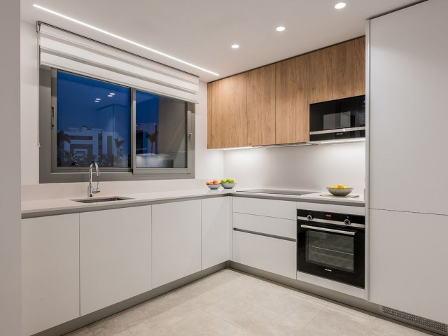 Apartamento con 4 Dormitorios  en Santa Clara