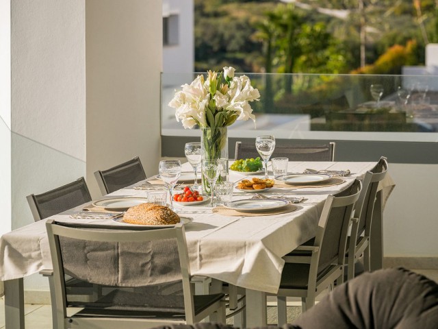 Apartamento con 4 Dormitorios  en Santa Clara