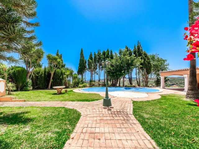 6 Sovrums Villa i Manilva