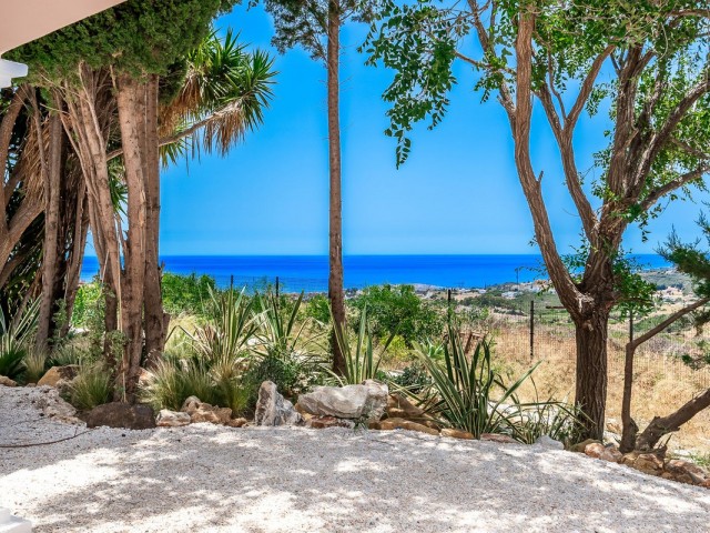 6 Sovrums Villa i Manilva