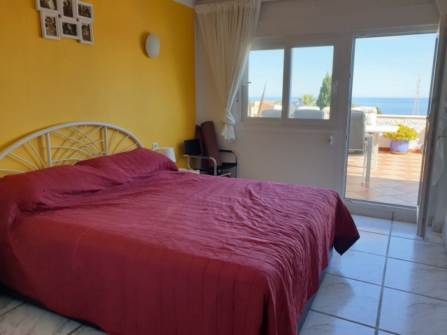 4 Bedrooms Apartment in Benalmadena