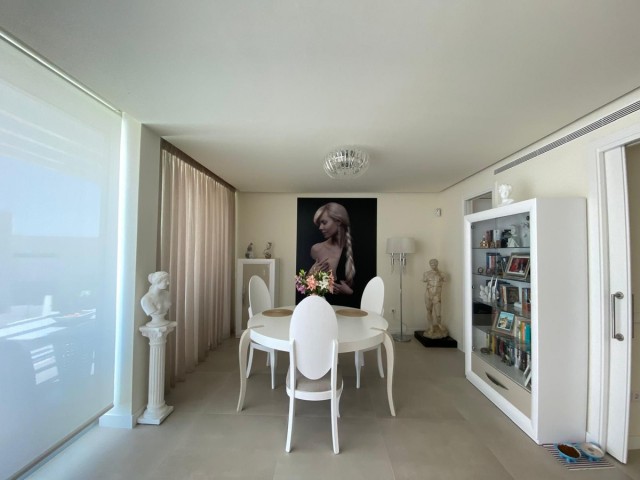 3 Bedrooms Townhouse in Sotogrande