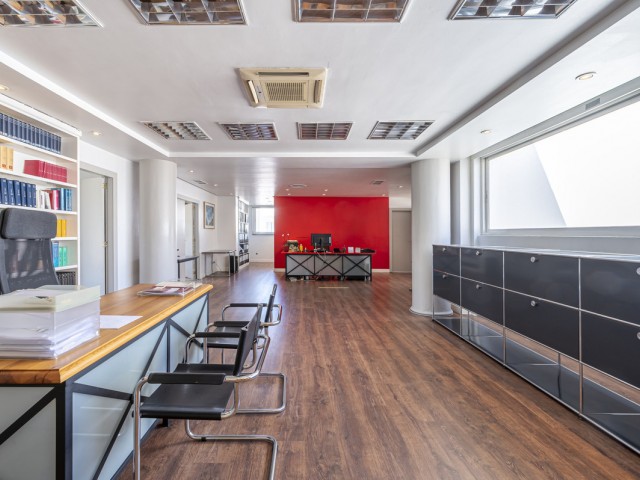 Commercieel in Guadalmina Alta