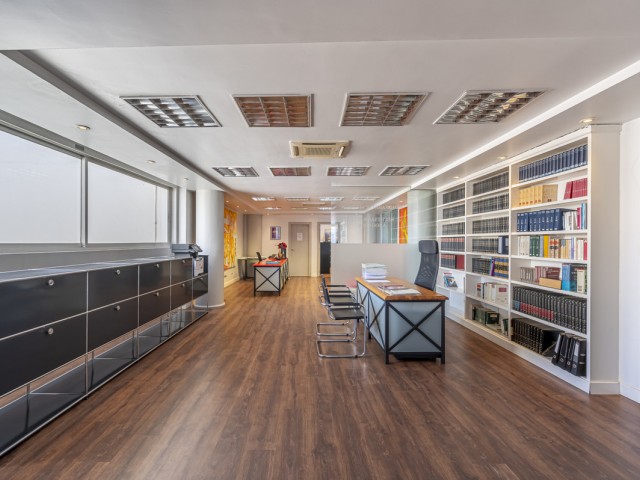 Commercieel in Guadalmina Alta