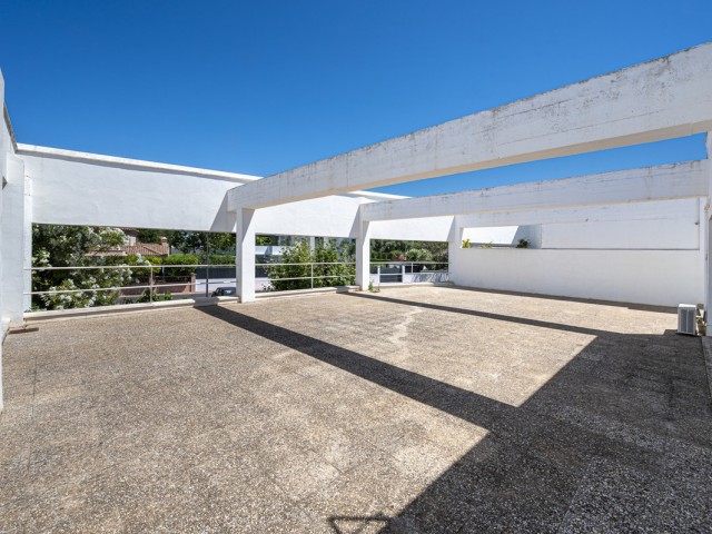 Commercieel in Guadalmina Alta