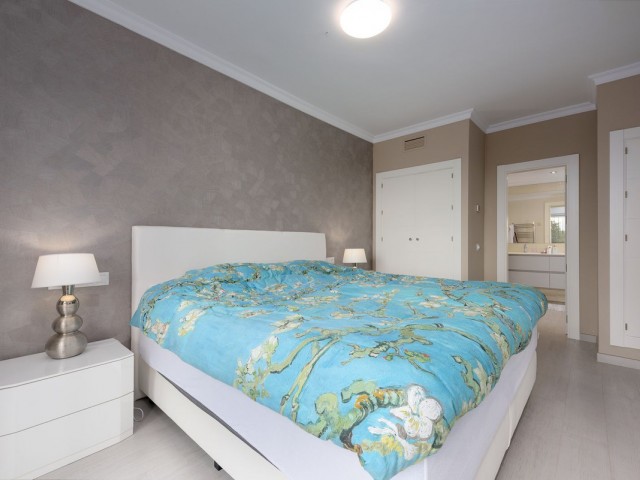Apartamento con 2 Dormitorios  en Monte Halcones