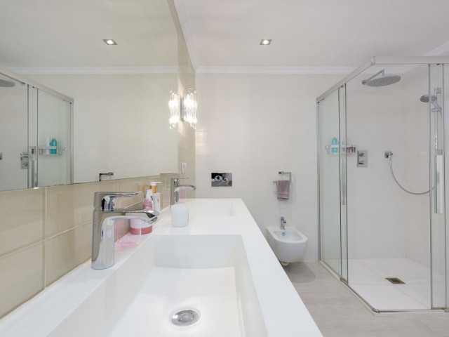 Apartamento con 2 Dormitorios  en Monte Halcones