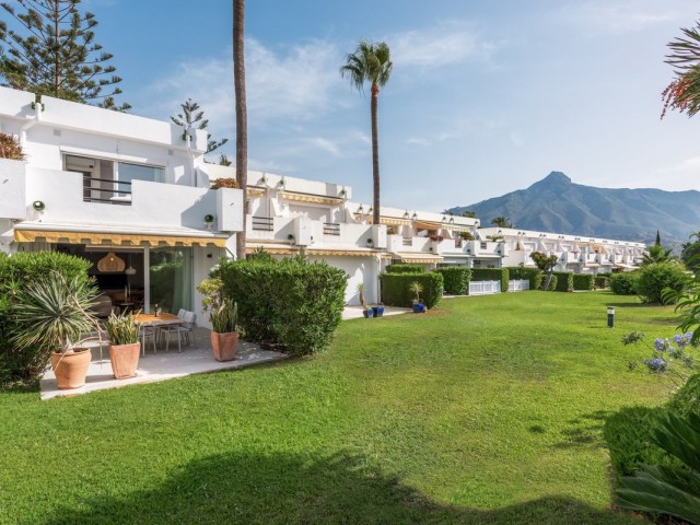 3 Bedrooms Townhouse in Nueva Andalucía
