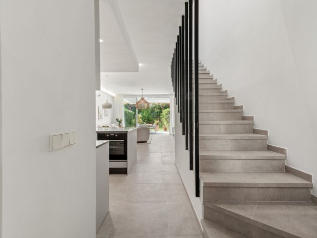 3 Bedrooms Townhouse in Nueva Andalucía