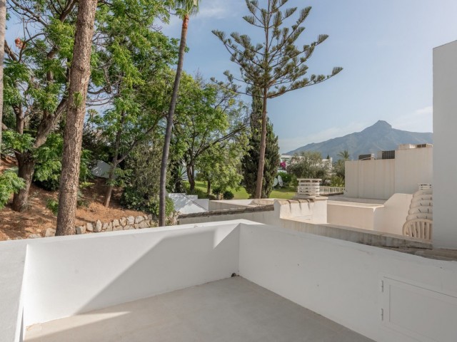 3 Bedrooms Townhouse in Nueva Andalucía