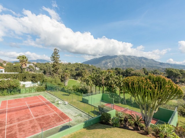 3 Bedrooms Townhouse in Nueva Andalucía