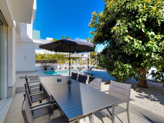 6 Bedrooms Villa in San Pedro de Alcántara