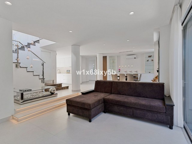 6 Bedrooms Villa in San Pedro de Alcántara