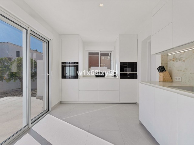 6 Bedrooms Villa in San Pedro de Alcántara