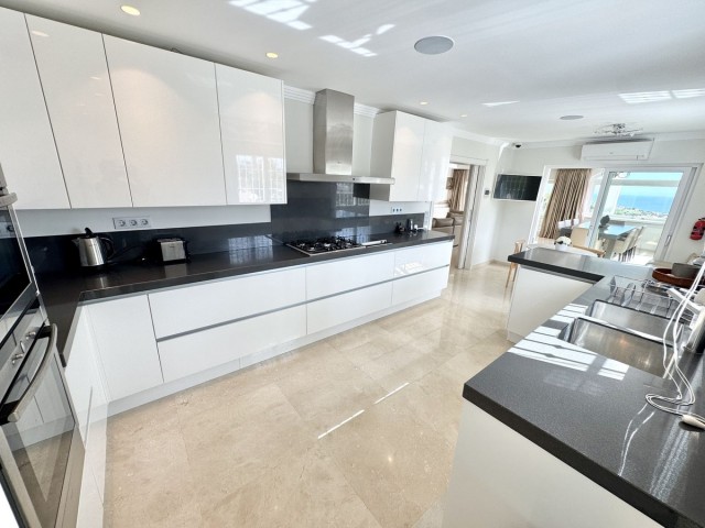 5 Slaapkamer Villa in Benalmadena