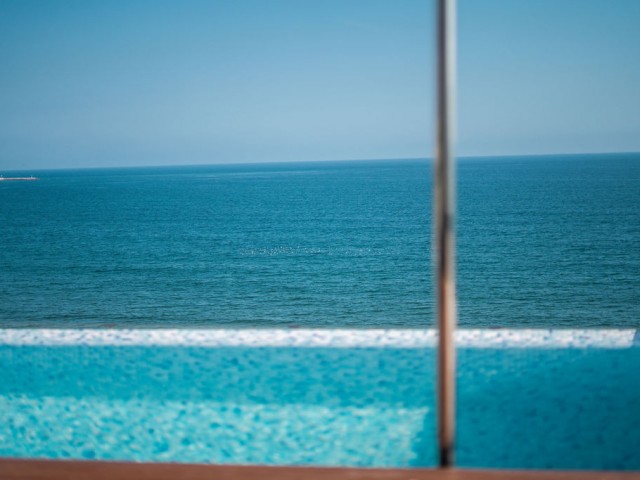 4 Bedrooms Apartment in Estepona