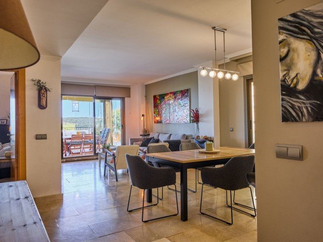 3 Bedrooms Apartment in Benahavís