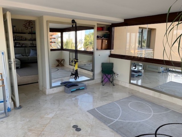 Apartamento con 5 Dormitorios  en Sotogrande Marina