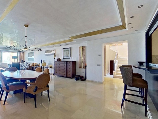 Penthouse in Los Monteros