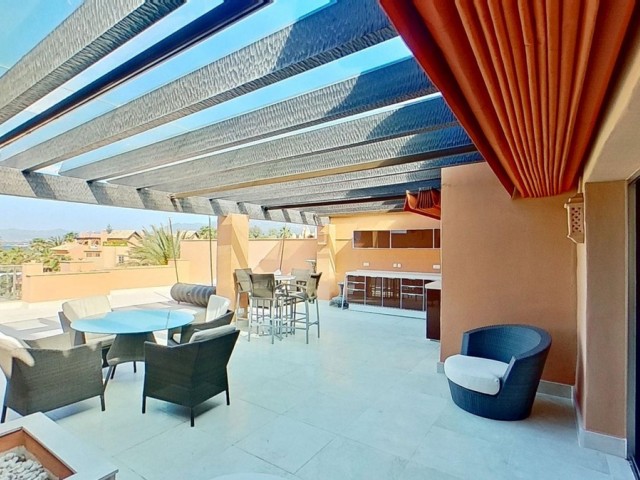 Penthouse in Los Monteros