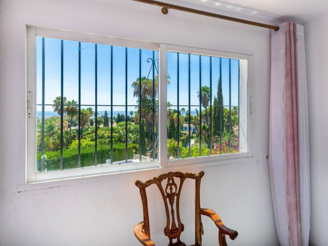 2 Bedrooms Townhouse in El Paraiso