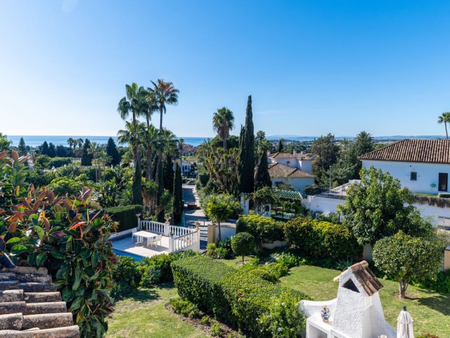 2 Bedrooms Townhouse in El Paraiso