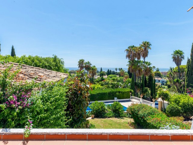 2 Bedrooms Townhouse in El Paraiso