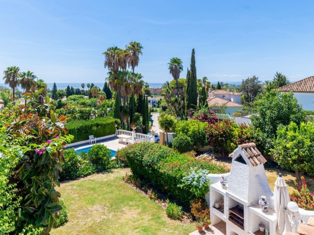 2 Bedrooms Townhouse in El Paraiso