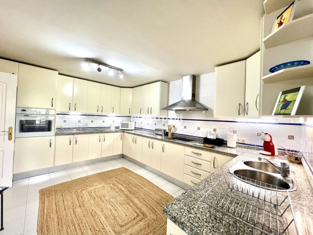 2 Slaapkamer Appartement in Bahía de Marbella