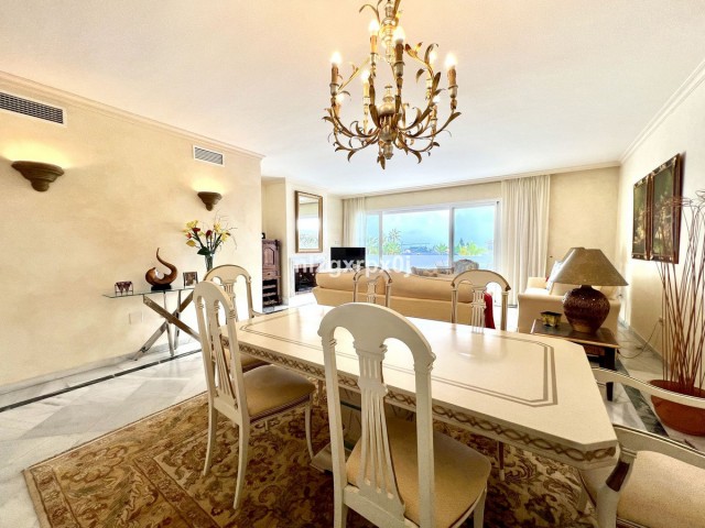 2 Slaapkamer Appartement in Bahía de Marbella