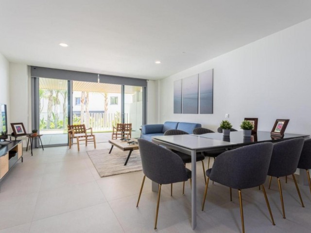 Apartamento con 2 Dormitorios  en Calanova Golf