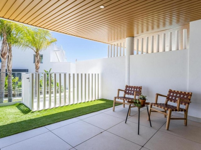 Apartamento con 2 Dormitorios  en Calanova Golf