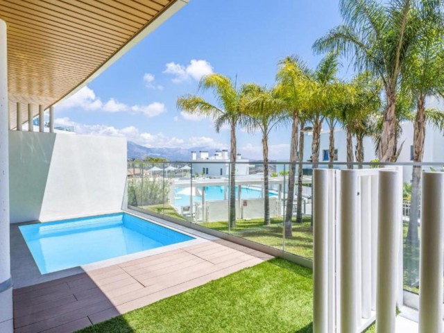 Apartamento con 2 Dormitorios  en Calanova Golf