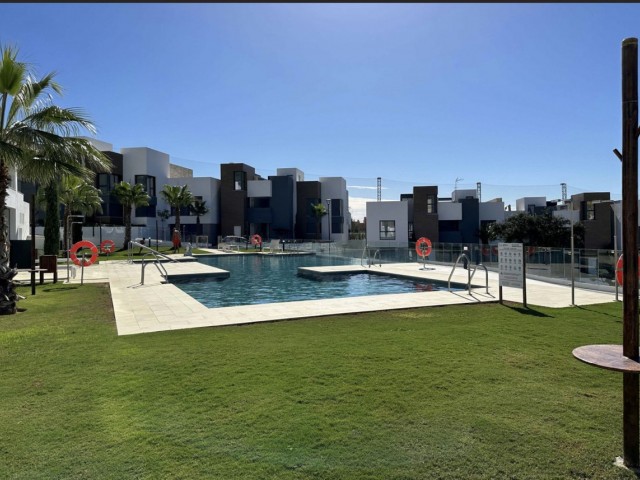 Apartamento con 2 Dormitorios  en Artola