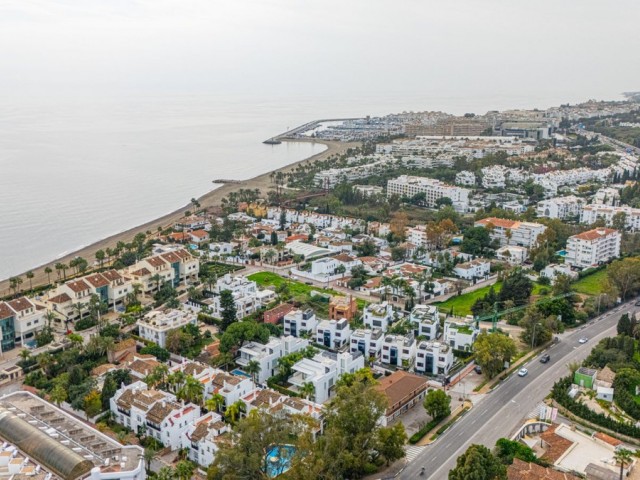 4 Makuuhuoneen Huvila The Golden Mile