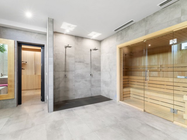 6 Slaapkamer Villa in Costabella