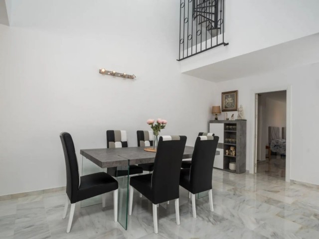 4 Sovrums Radhus i Atalaya