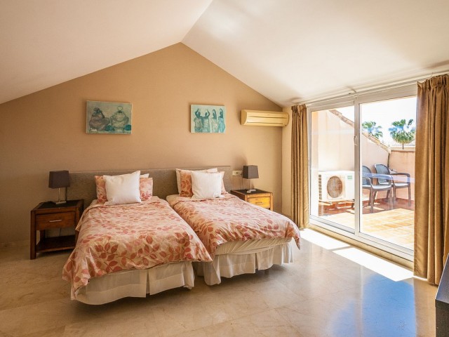 Penthouse in Elviria