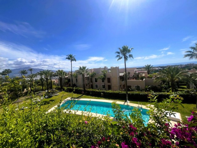 Apartment, El Paraiso, R5021266