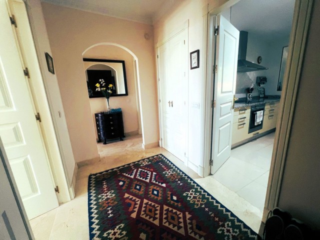 Apartment, El Paraiso, R5021266