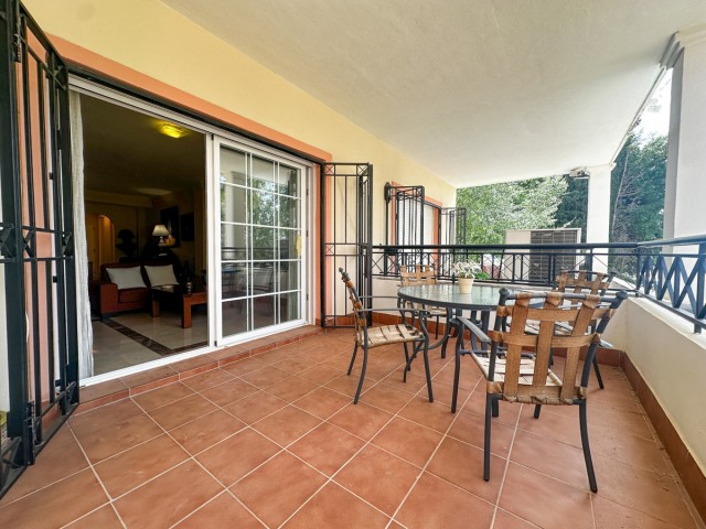 2 Bedrooms Apartment in Nueva Andalucía