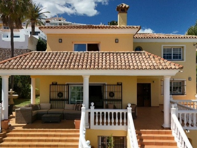 5 Makuuhuoneen Huvila La Cala de Mijas