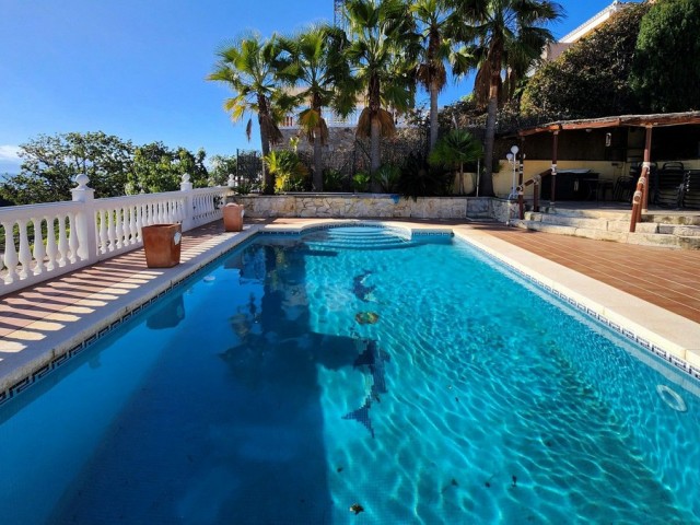 5 Makuuhuoneen Huvila La Cala de Mijas