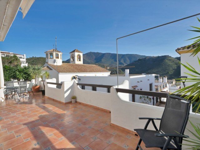 3 Bedrooms Apartment in Benahavís