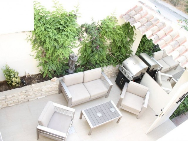 5 Sovrums Radhus i Nueva Andalucía